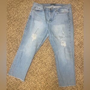 Torrid Distressed Boyfriend Cropped Jeans Size 18R